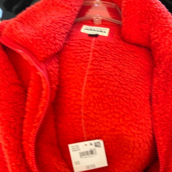 American Eagle NEW Bear Hug Zip up Women's Sherpa Jacket in Flame Red Sz M - Picture 12 of 13